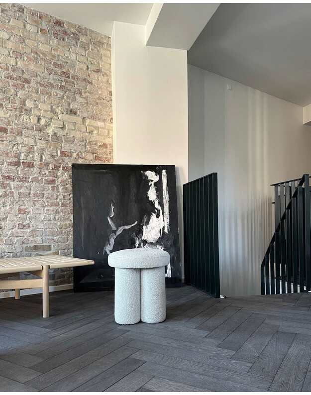 BIG FOOT STOOL | Bouclé 1