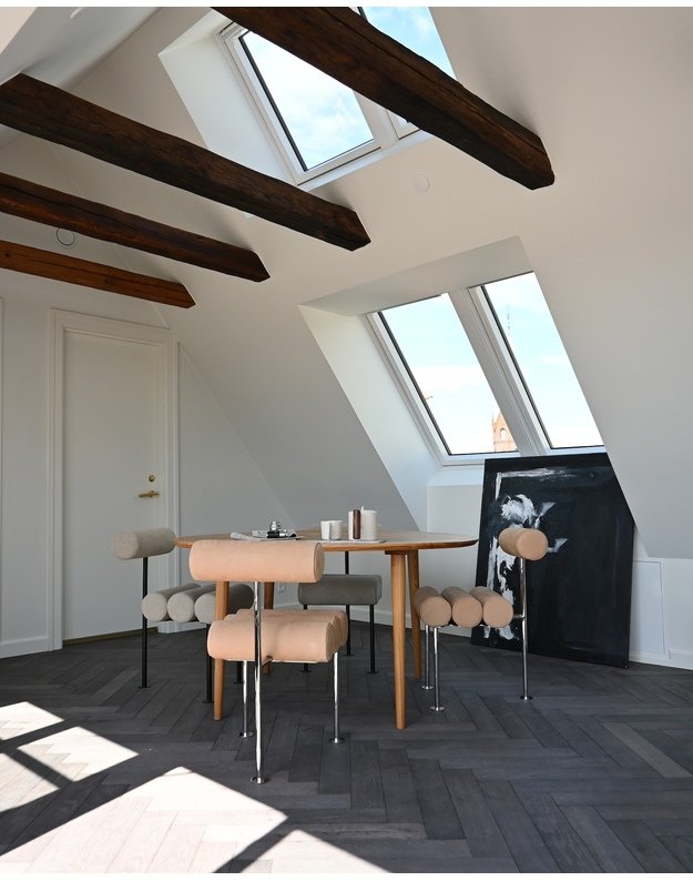 HIRO CHAIR | Nubuck Leather 3