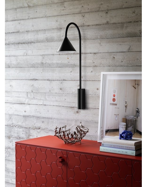 OZZ S WALL LAMP 3