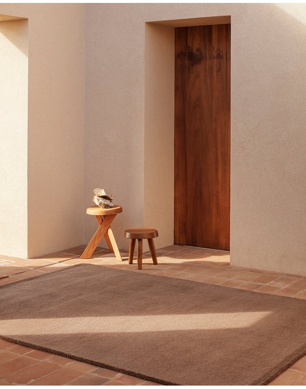 GROUND WALNUT rug by Norm Architects