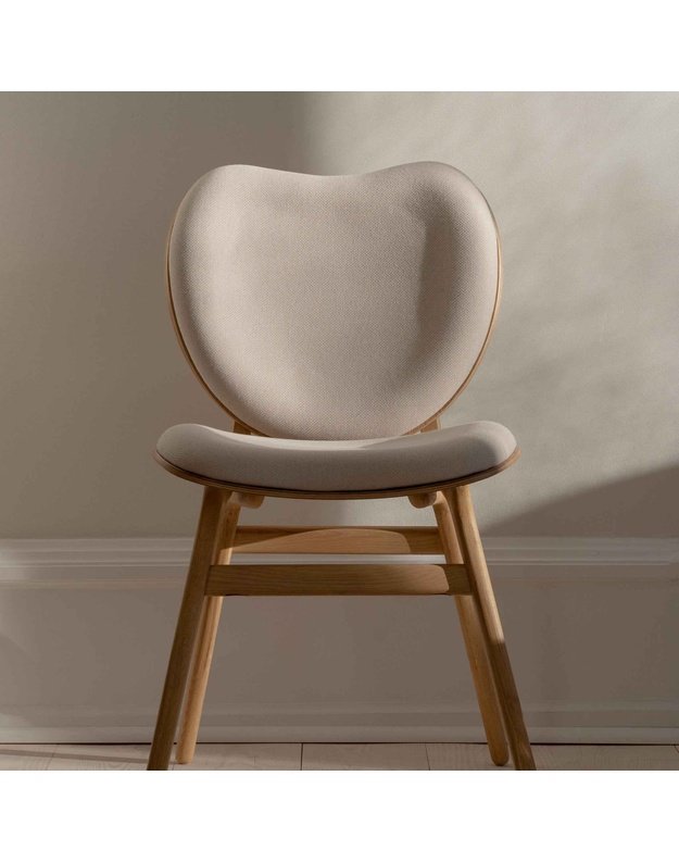 A CONVERSATION PIECE DINING CHAIR | Oak
