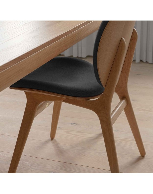 A CONVERSATION PIECE DINING CHAIR | Oak