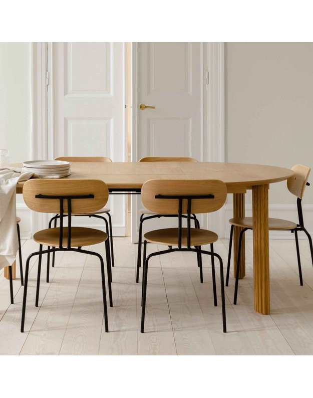 COMFORT CIRCLE EXTENDABLE DINING TABLE | Dark Oak