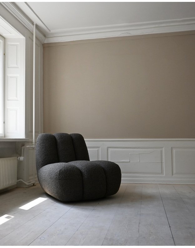 TOE LOUNGE CHAIR | Deep Taupe