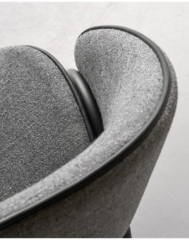 FOLIUM DINING CHAIR by Mario Ferrarini 3