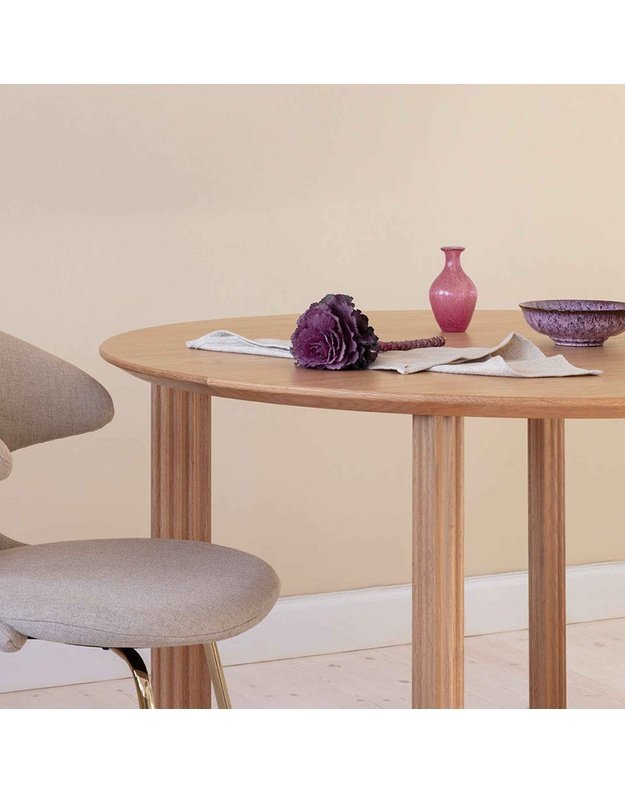 VALGOMOJO STALAS COMFORT CIRCLE | Oak