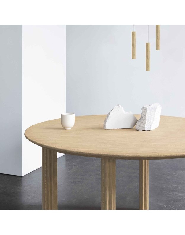 VALGOMOJO STALAS COMFORT CIRCLE | Oak