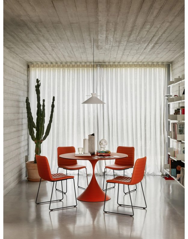 TABLE LEO | +colours 6