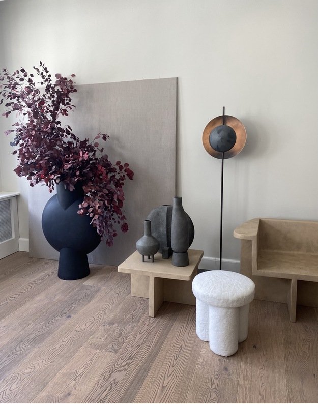 BIG FOOT STOOL | Sheepskin 3