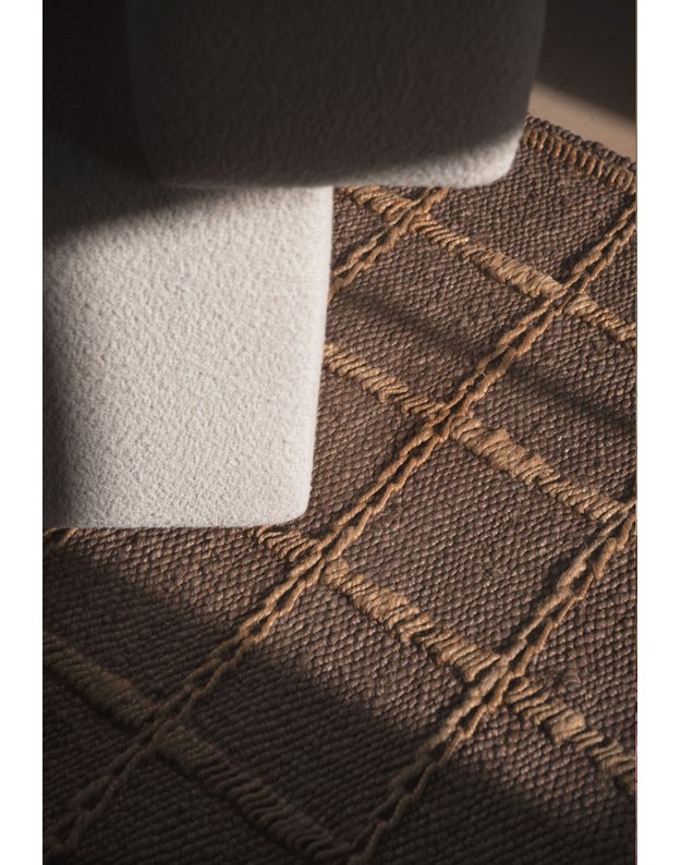 STRATA BRAIDED BROWN kilimas
