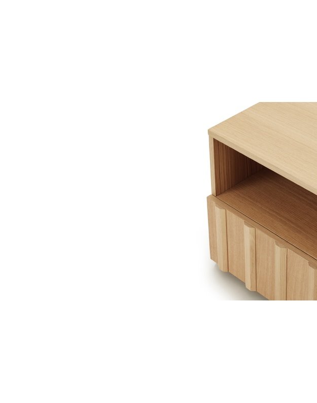 RIB SIDEBOARD LOW HYBRID | Oak