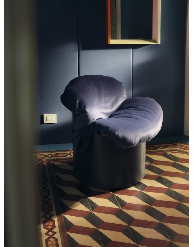 LOBO CHAIR by Raw-Edges