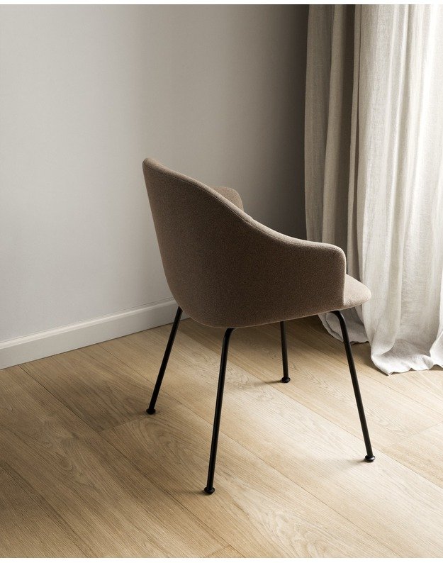 VERSU CHAIR by 365 North