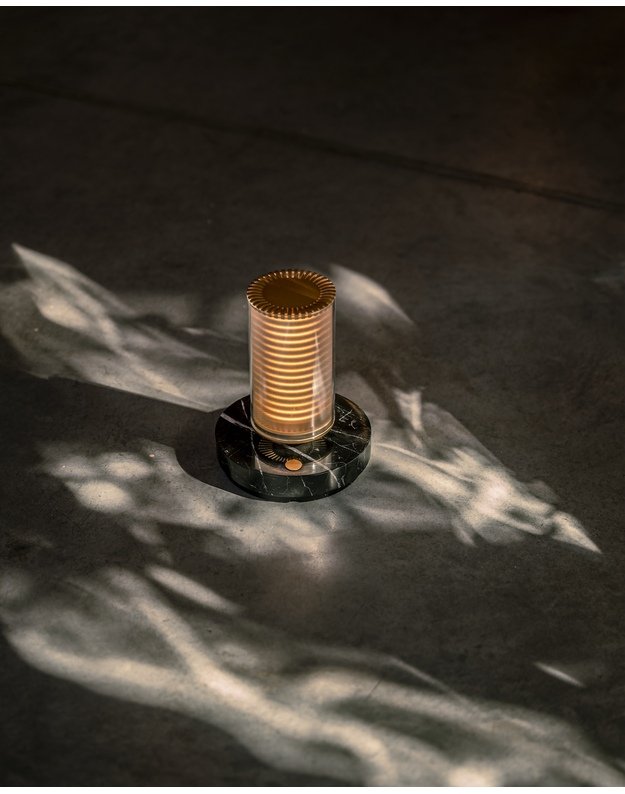 STALINIS ŠVIESTUVAS FRECHIN A TABLE 1