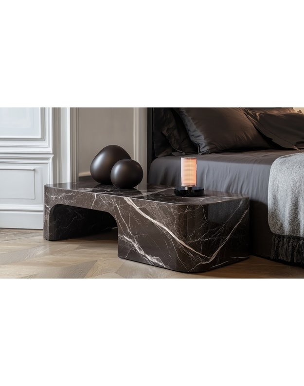 STALINIS ŠVIESTUVAS FRECHIN A TABLE 3