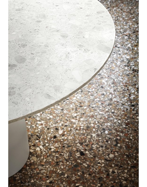 ILLO TABLE | +sizes 5