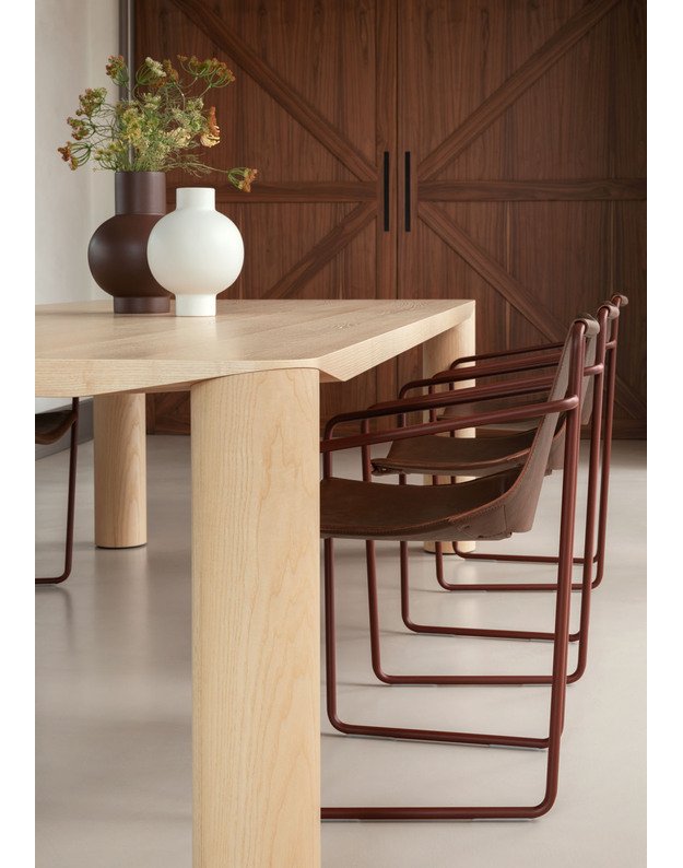 TABLE EGGEN | +colours 3