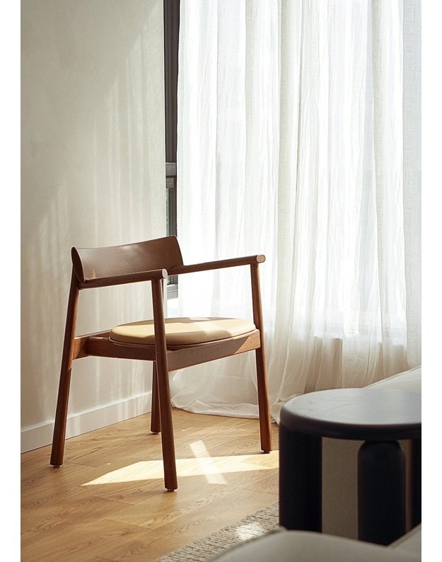KĖDĖ ELIPSA SOFT | Dark brown oak | Leather