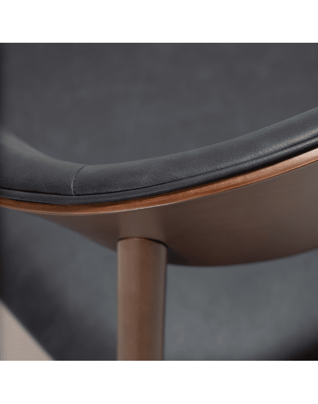 KĖDĖ SU PORANKIAIS RAVISH | Raven Black | Walnut