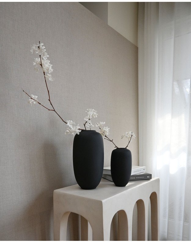 SUNAO VASE SLIM MINI | Black 1