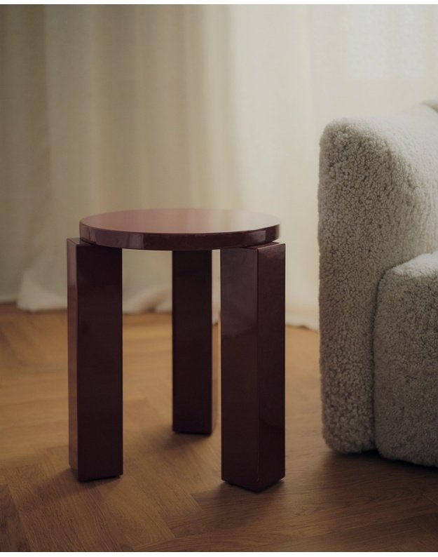 STALIUKAS / TABURETĖ ATLAS ROUND | Lacquered Burgundy