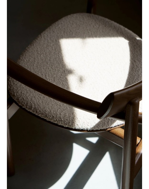 KĖDĖ ELIPSA SOFT | Dark brown oak | Sand Boucle 