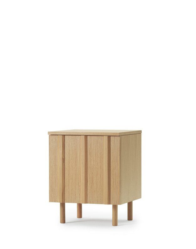 RIB BEDSIDE TABLE | Oak