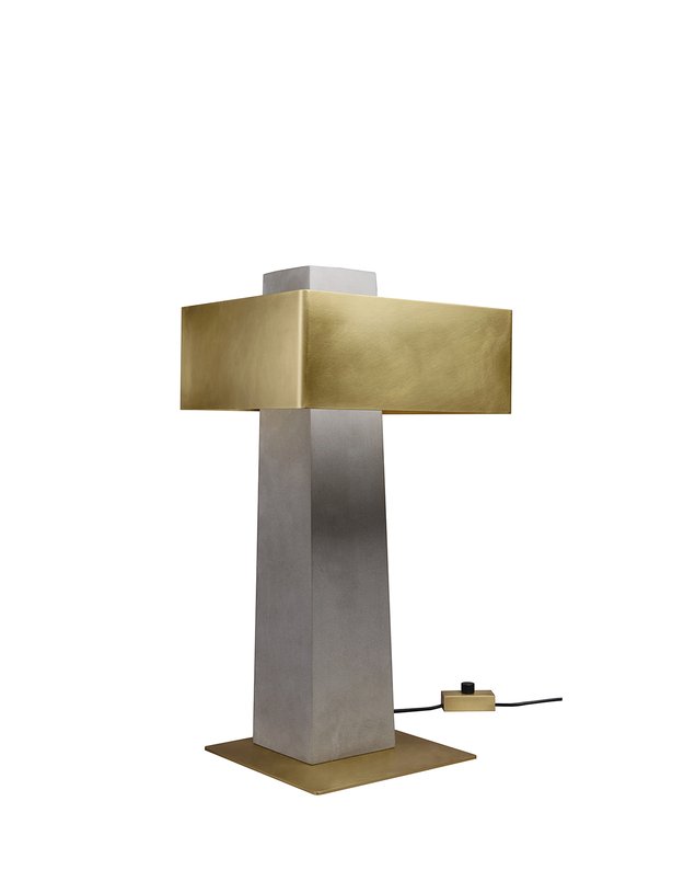 IOTA TABLE LAMP 