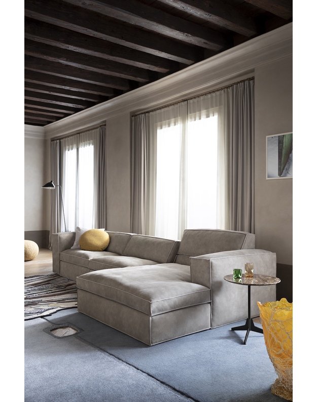 UP SOFA by Giuseppe Viganò 3