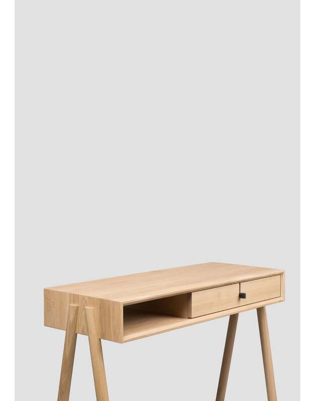 AMELIA DESK | +colours 3