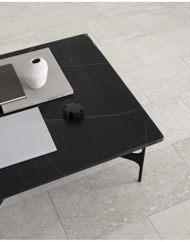 SQUARE TABLE FLOEMA by Luca Nichetto | +colours 7