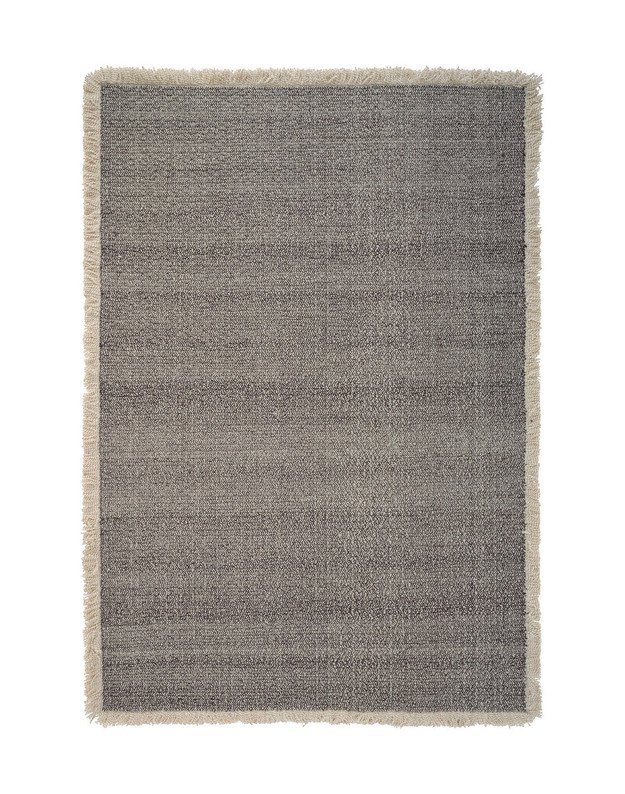 SOFT OUTLINE kilimas by Norm Architects | Granite