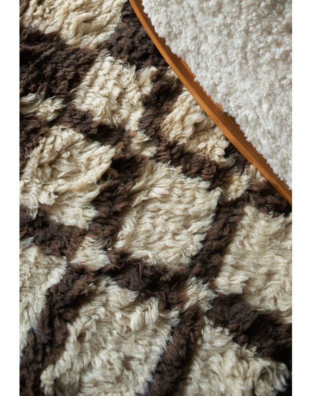 CHESTNUT SHAGGY kilimas by Evelina Kroon