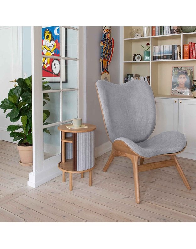 A CONVERSATION PIECE TALL LOUNGE CHAIR