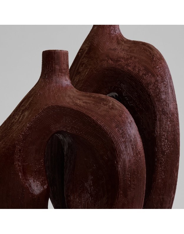 VAZA NI MINI | Carved Ruby
