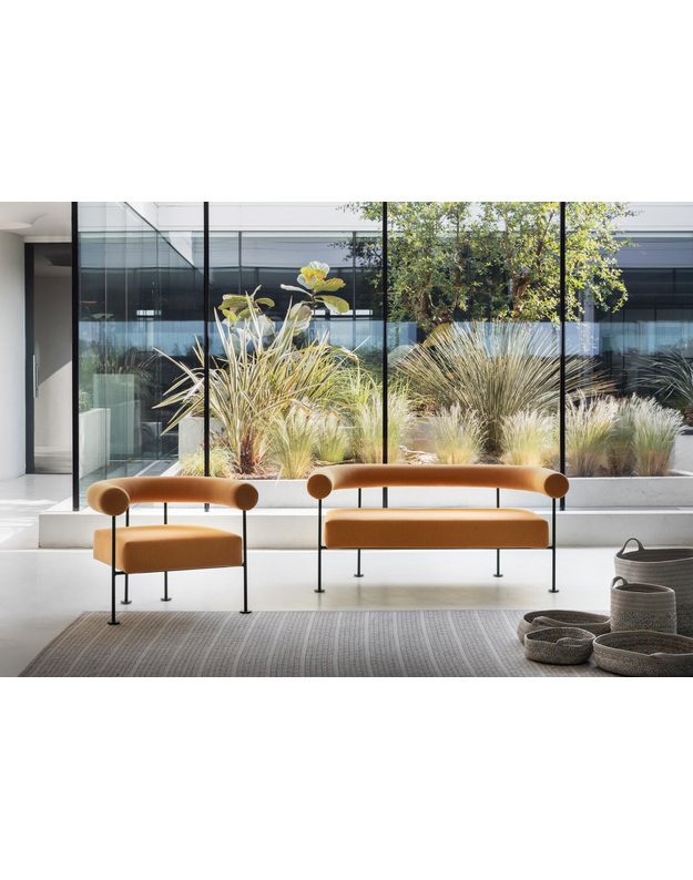 QUA-NDO LOUNGE ARMCHAIR | +colours 4