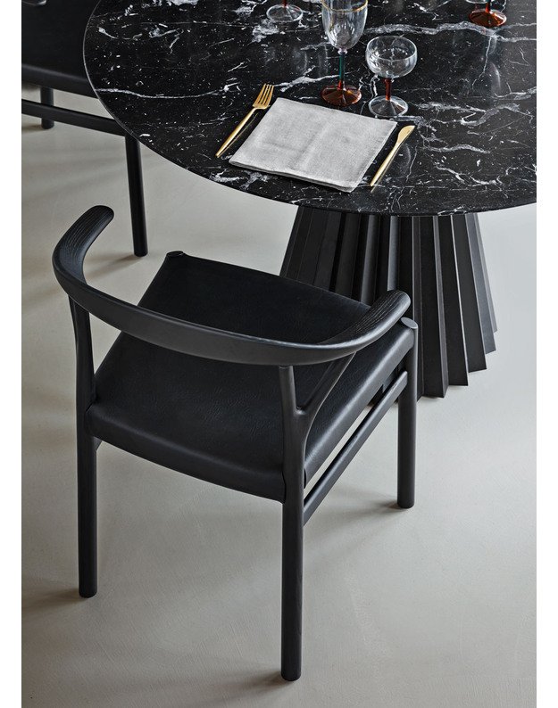 TABLE PLISSE | +colours 2