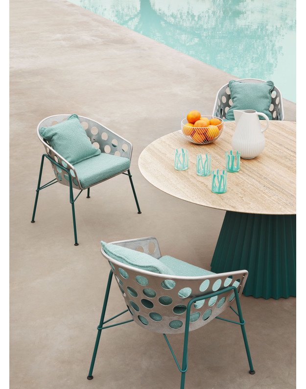 TABLE PLISSE | +colours 15