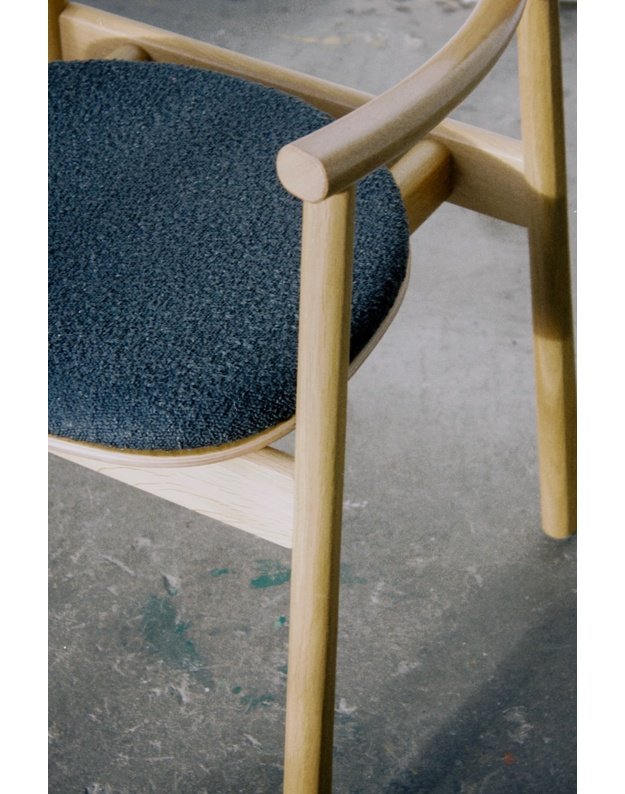 KĖDĖ ELIPSA SOFT | Nature Oak | Black Boucle 3