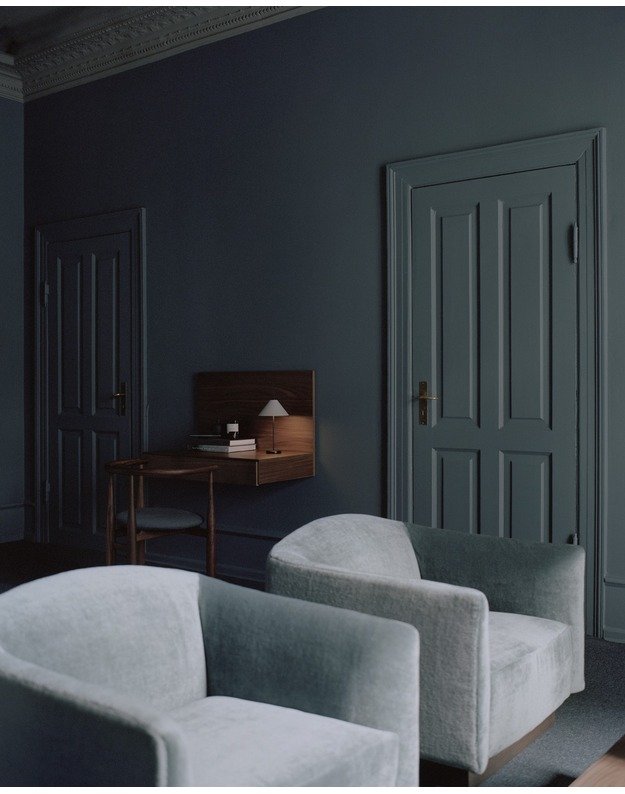 SHORE Lounge Chair Plinth | + colours 