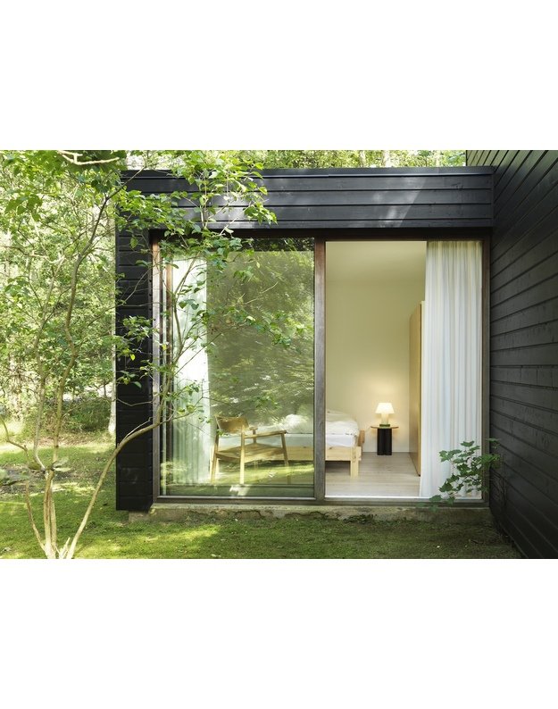 DIT BROWN TABLE | +colours 3