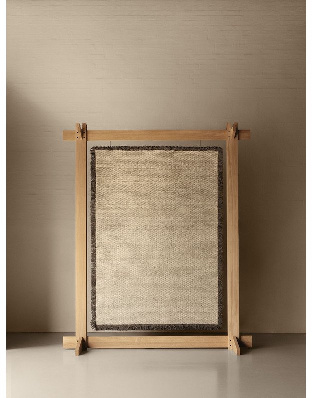 SOFT OUTLINE kilimas by Norm Architects | Stone 1