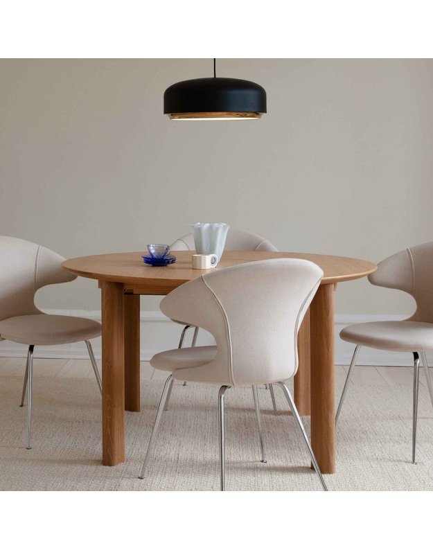 COMFORT CIRCLE EXTENDABLE DINING TABLE | Oak