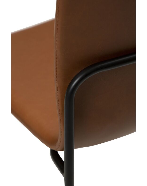 WOOF chair | vintage light brown