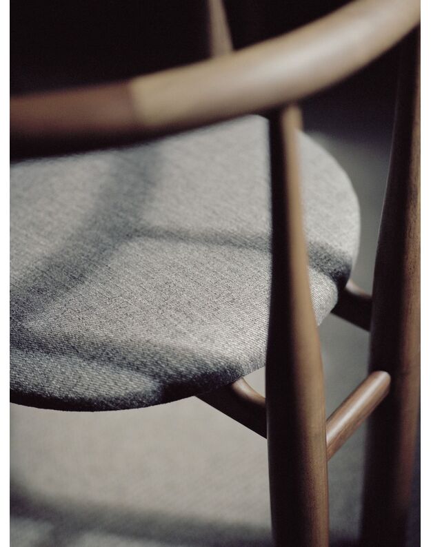 BUKOWSKI chair | walnut | + colours 