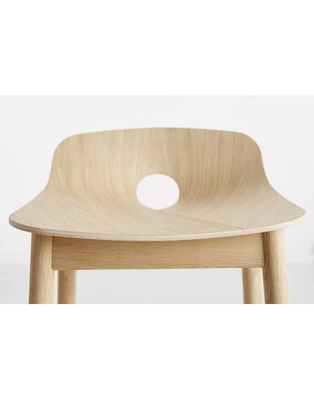 MONO baro ir pusbario kėdės | white pigmented oak