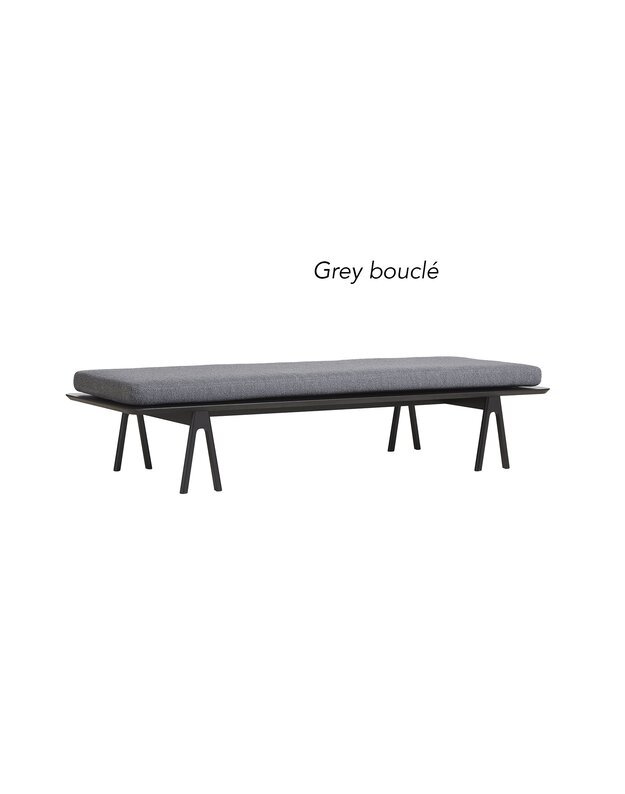 LEVEL DAYBED black legs