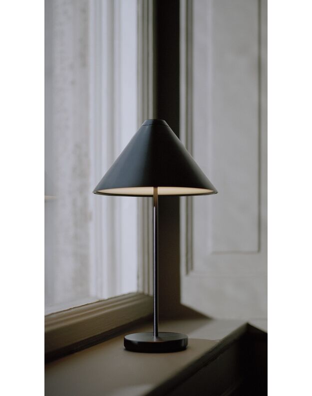 PORTABLE TABLE LAMP BROLLY | steel black