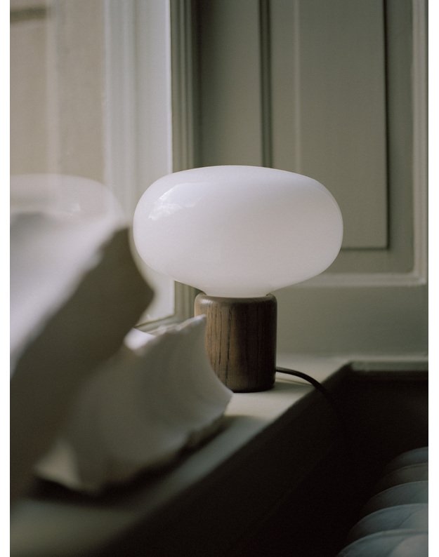 TABLE LAMP KARL JOHAN | opal glass